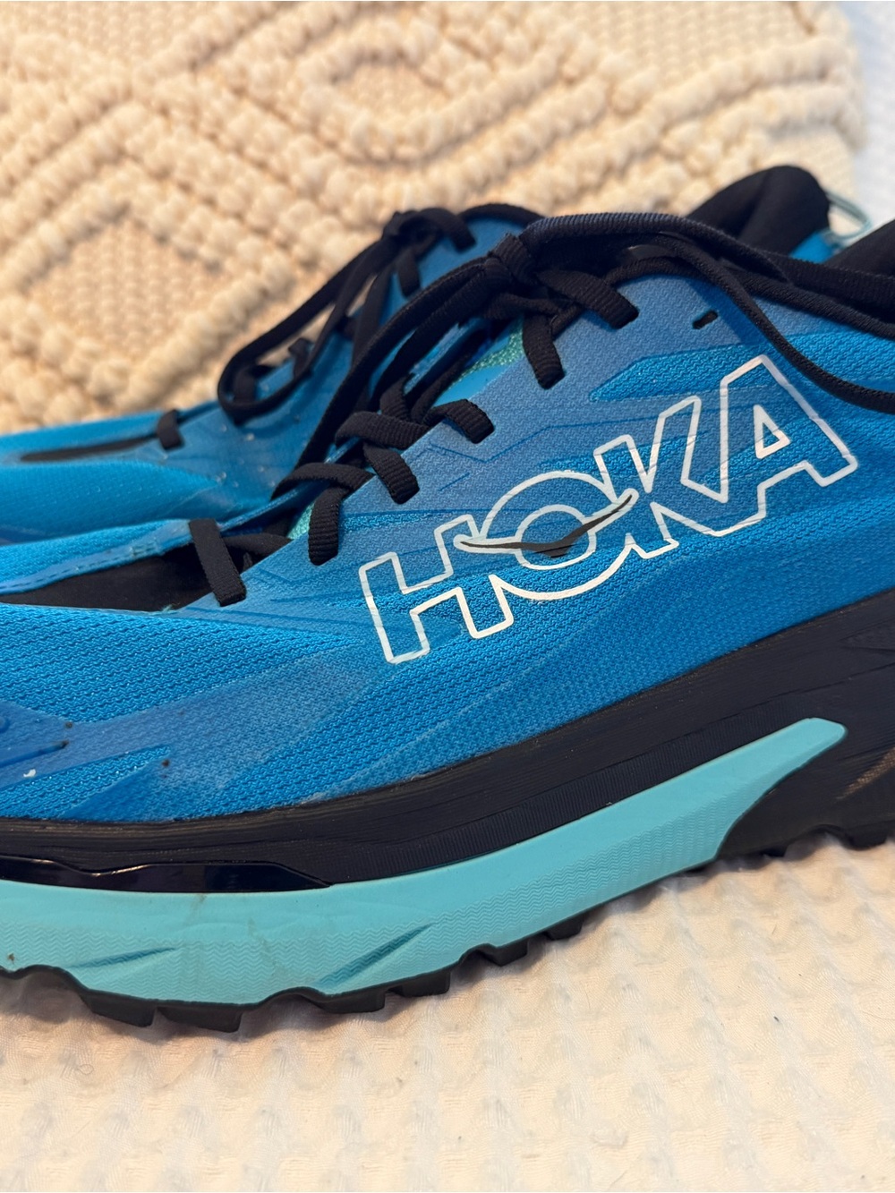 Hoka Mens's Blue and Teal Trail Running Shoes